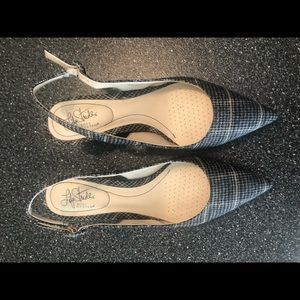 Lifestride 2.5” kitten heeled sling backs